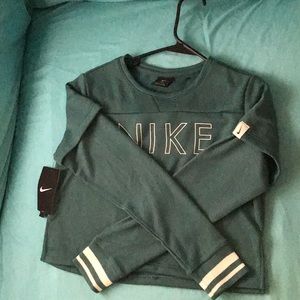 nike crop top sweater